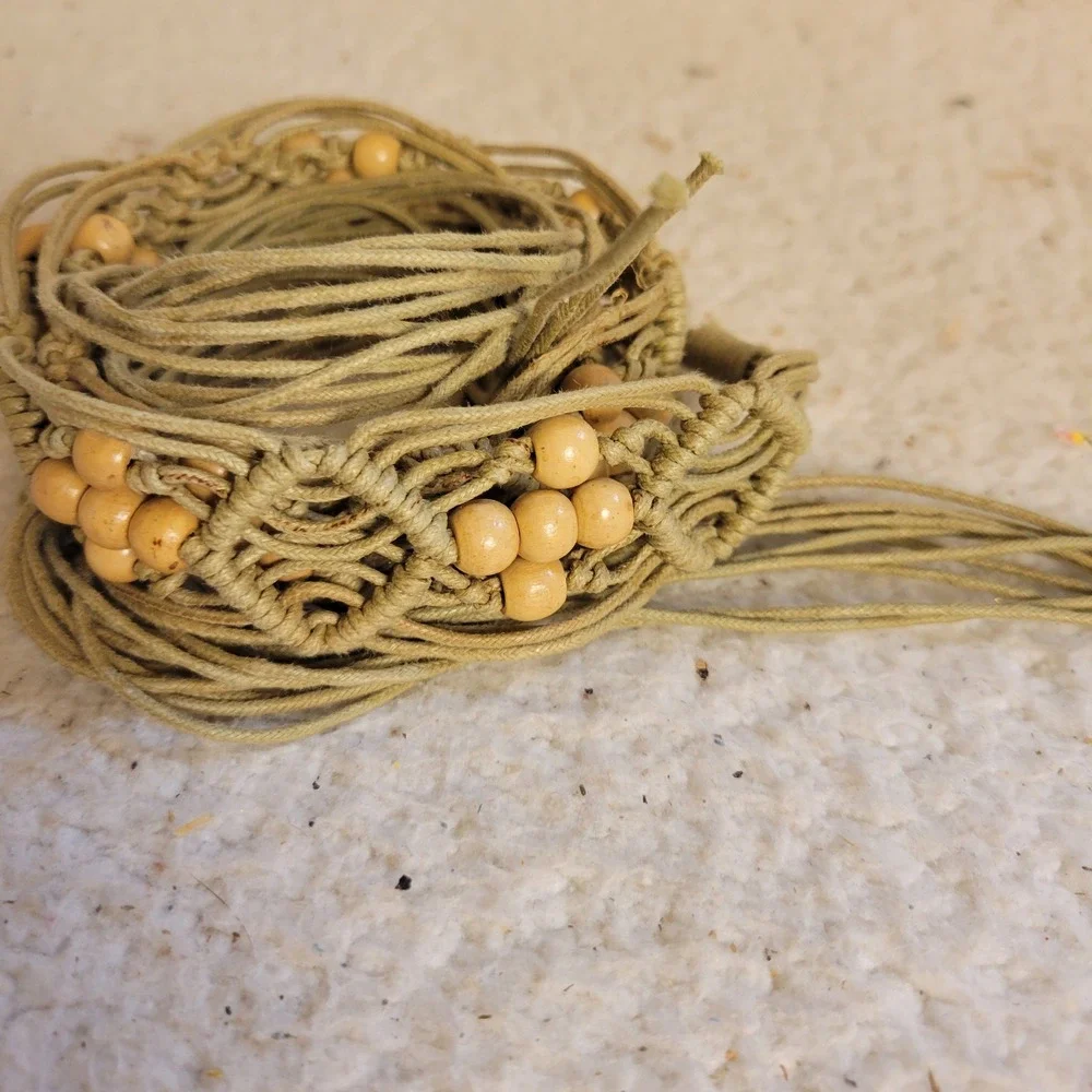 Unbranded Macrame Belt Women OS Olive Green Excellent Boho Wood Bead Tie Fringe